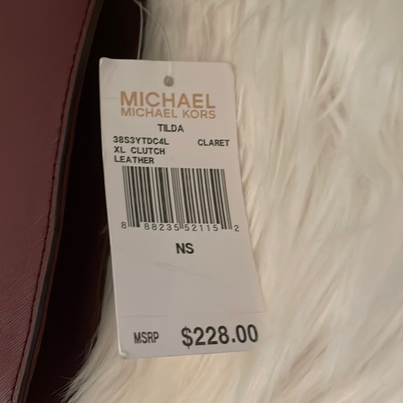 Michael Kors Clutch with strap - Picture 5 of 14